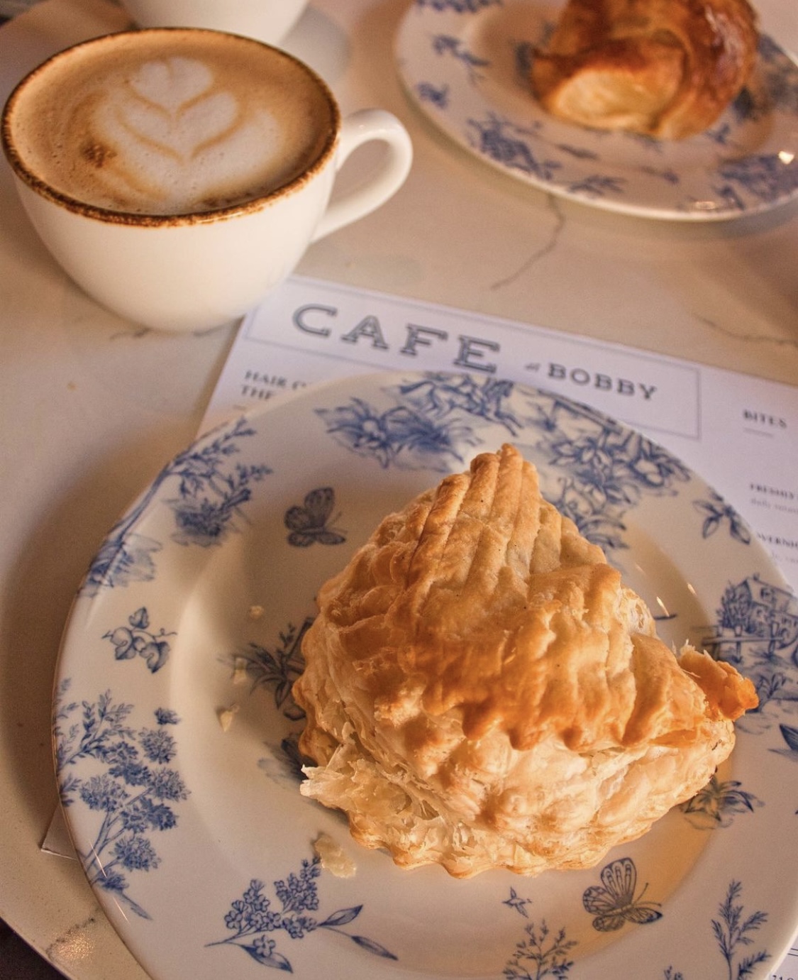 Bobby Cafe Feat. Mr. Arron Six Pack Coverage